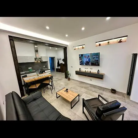 Appartement Koman House *