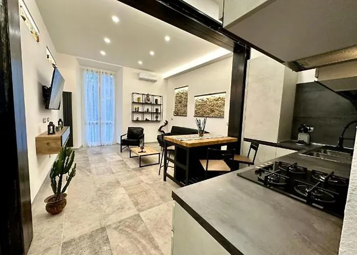 Koman House Appartamento Savona